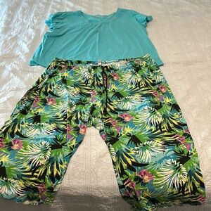 EUC Cacique crop sleepwear set top 22/24 bottom 26/28